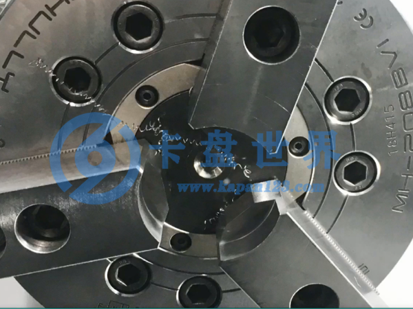 液壓卡盤的精度如何檢測與調(diào)整？