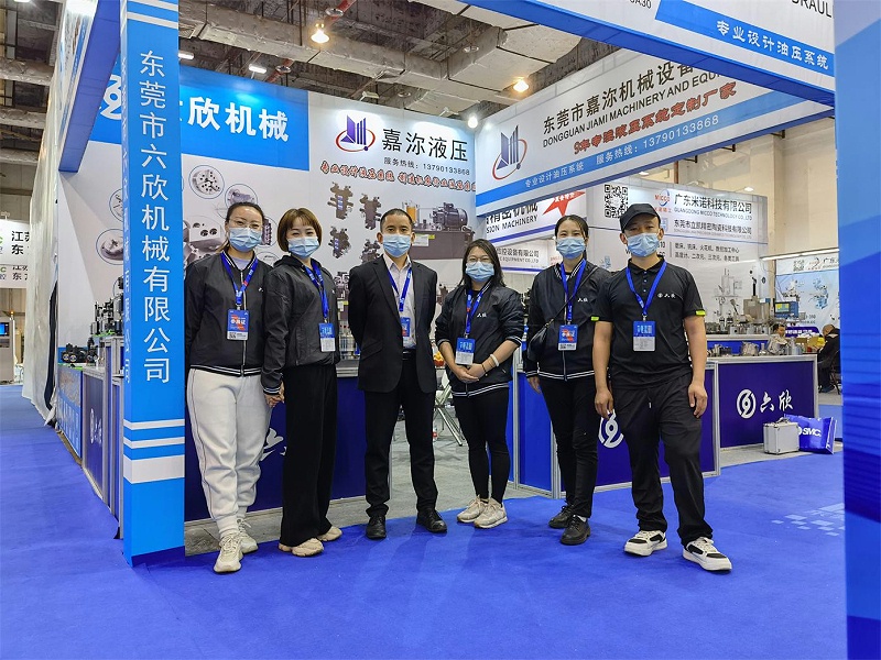 六欣卡盤(pán)世界