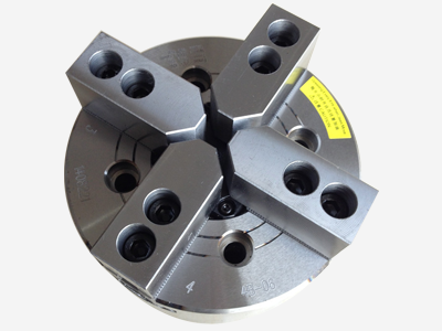 國(guó)產(chǎn)精工四爪中空液壓卡盤(pán)