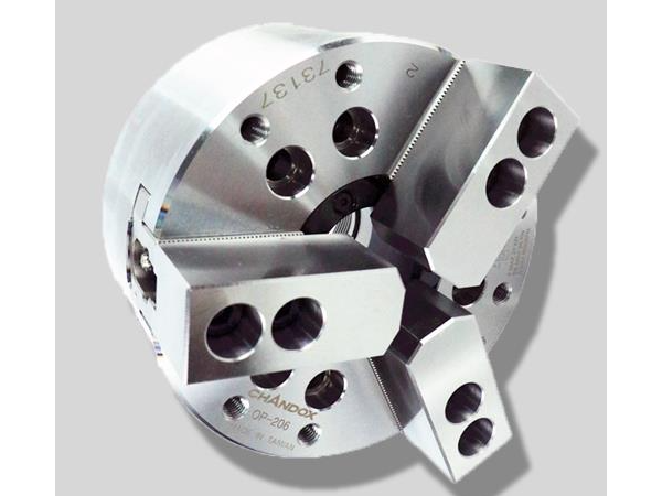 夾頭安裝操作應(yīng)該注意哪些事項(xiàng)