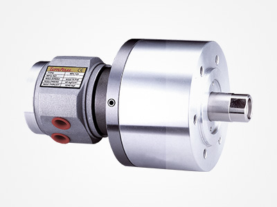 通福高速中實(shí)回轉(zhuǎn)油缸